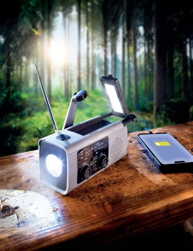Solar Powered Wind Up Radio