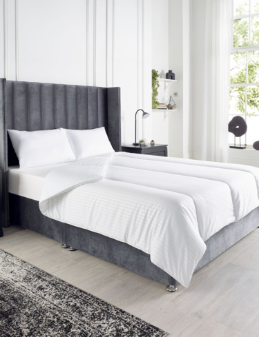 Downland Hotel Quality 15 Tog Duvet